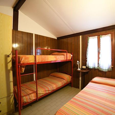 Camping C'Era Una Volta Villanova d'Albenga Zimmer foto