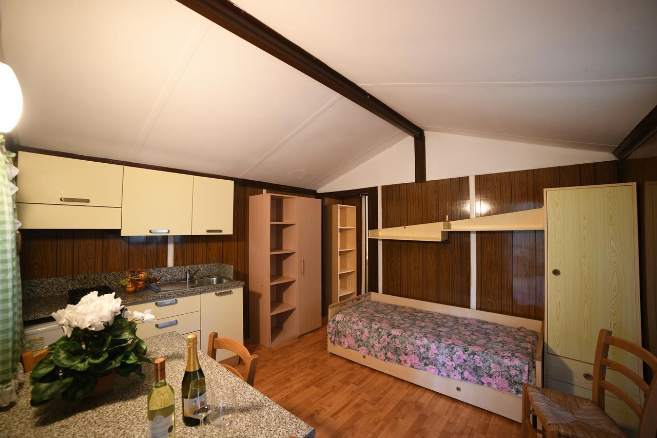 Camping C'Era Una Volta Villanova d'Albenga Exterior foto