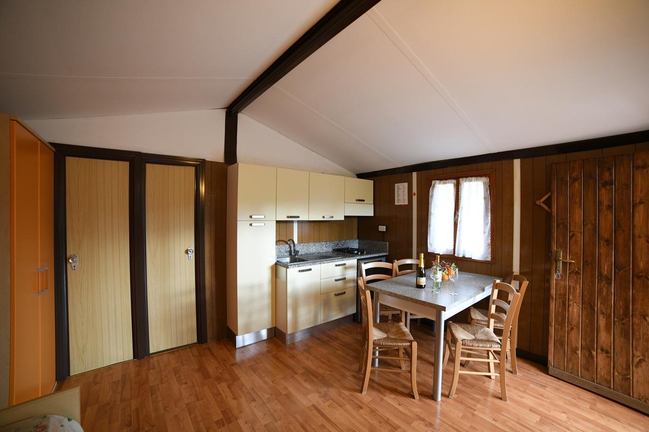 Camping C'Era Una Volta Villanova d'Albenga Exterior foto